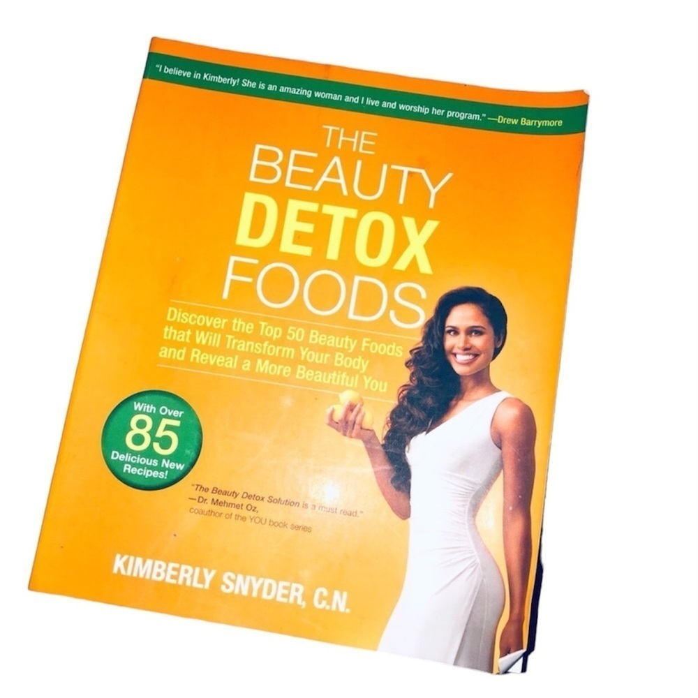 The Beauty Detox health/raw foods/vegan book